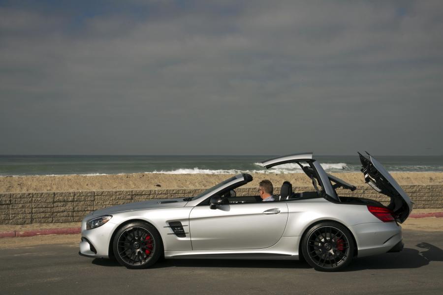  Mercedes-AMG SL63 2016 года  (US) (фото 8 из 15)